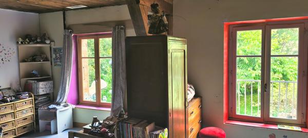 Vocance (07690) Maison de Village 750 m² + Jardin 1100 m²avec Appartement 100 m² Loué