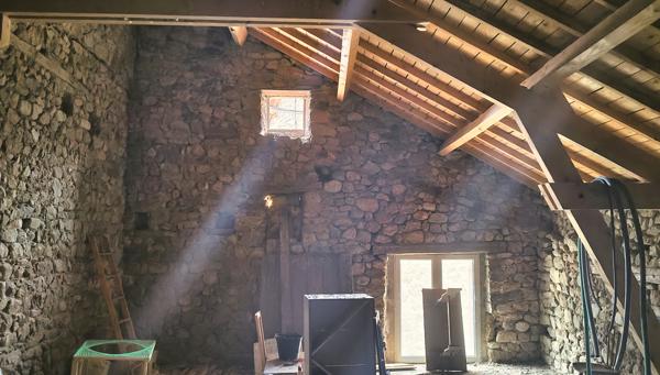 Vocance (07690) Maison de Village 750 m² + Jardin 1100 m²avec Appartement 100 m² Loué