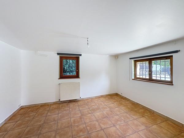 Trévoux (01600) Maison avec vue beaujolais, familiale 5 chambres avec piscine, terrain 819 m².