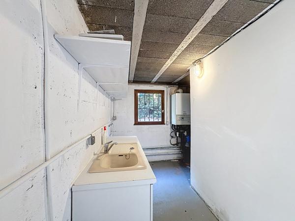 Trévoux (01600) Maison avec vue beaujolais, familiale 5 chambres avec piscine, terrain 819 m².