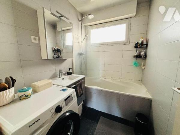 NOUVEAUTE - Seulement chez Trente-Cinq Notaires ! RENNES - Rue de Fougères. 

Venez découvrir...