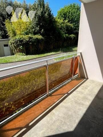 T5 avec cave et garage 