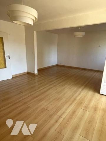 T5 avec cave et garage 