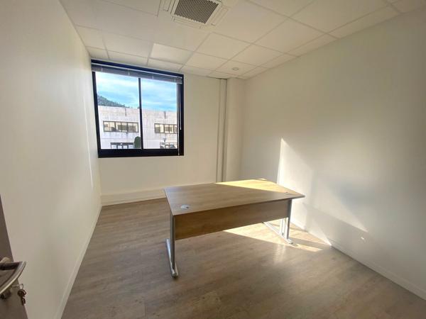 Bureaux à louer - Proximité ZA Les Paluds - Gémenos