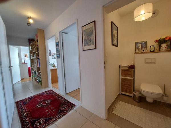 Rare : St jorioz centre : spacieux appartement  récent de 133m², 4 chambres dont suite parentale, 2 terrasses, 2 sdb, 2 wc  proche écoles et commerces