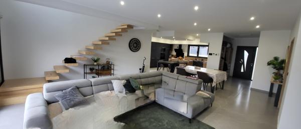 Granges-les-Beaumont (26600) Maison 6 pièces 162 m2