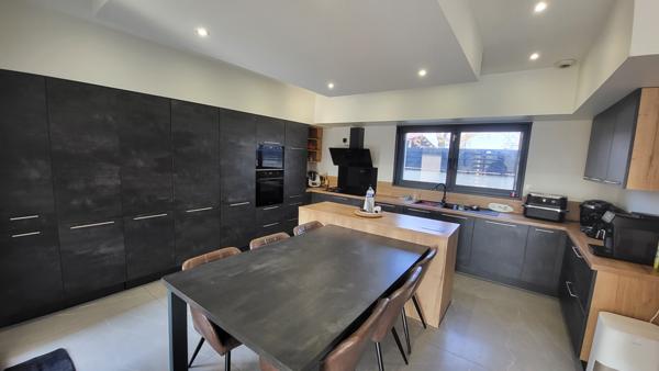 Granges-les-Beaumont (26600) Maison 6 pièces 162 m2