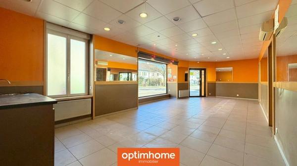 Local commercial libre – Épinal – 74 m² – Fort passage