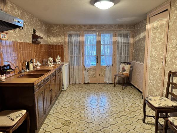 SAINT-YRIEIX, adorable maison 2 chb possible 3