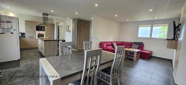 Maison à vendre 5 pièces CHEMIN (39)