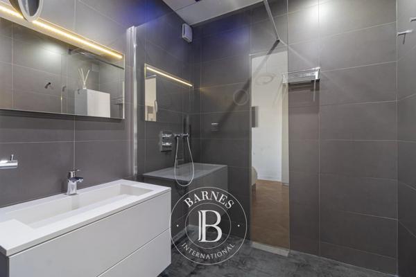 Marseille 8ème, Appartement 4 Chambres -  236 m² à vendre
