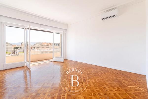 Marseille 8ème, Appartement 4 Chambres -  236 m² à vendre