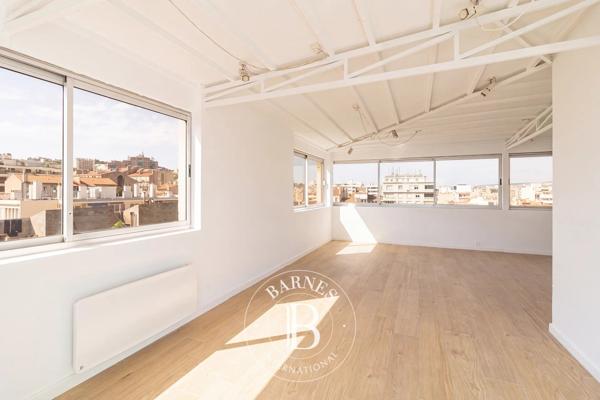 Marseille 8ème, Appartement 4 Chambres -  236 m² à vendre