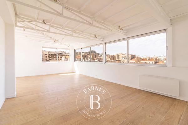 Marseille 8ème, Appartement 4 Chambres -  236 m² à vendre