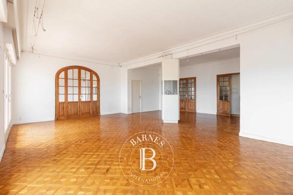 Marseille 8ème, Appartement 4 Chambres -  236 m² à vendre