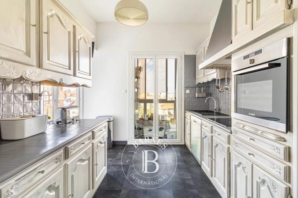 Marseille 8ème, Appartement 4 Chambres -  236 m² à vendre