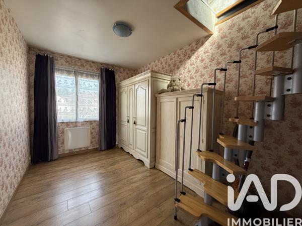 Maison à vendre 5 pièces 112 m² Vert-Saint-Denis
