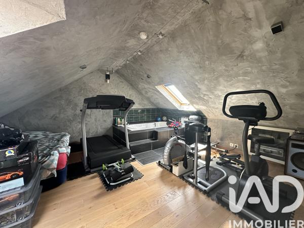 Maison à vendre 5 pièces 112 m² Vert-Saint-Denis