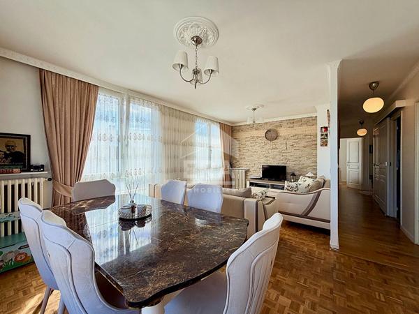 Appartement 3 pièces de 64,45 m² - dernier étage - vue panoramique - Sèvres centre-ville