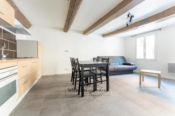 Appartement à louer 2 pièces LE BEAUSSET (83) - 40 m² - meublé - double vitrage - calme