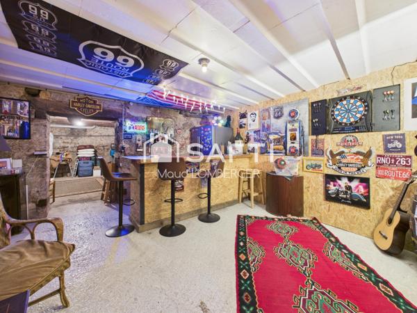 Maison de caractère avec nombreuses dépendances