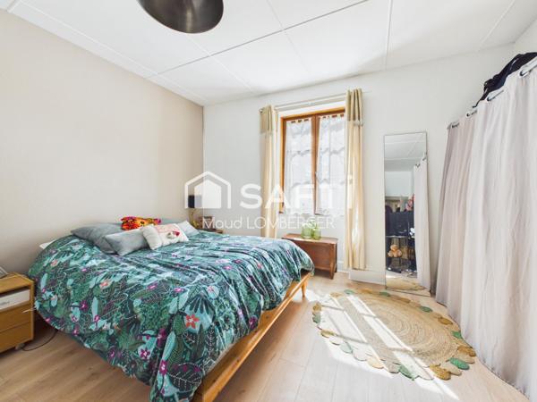 Maison de caractère avec nombreuses dépendances