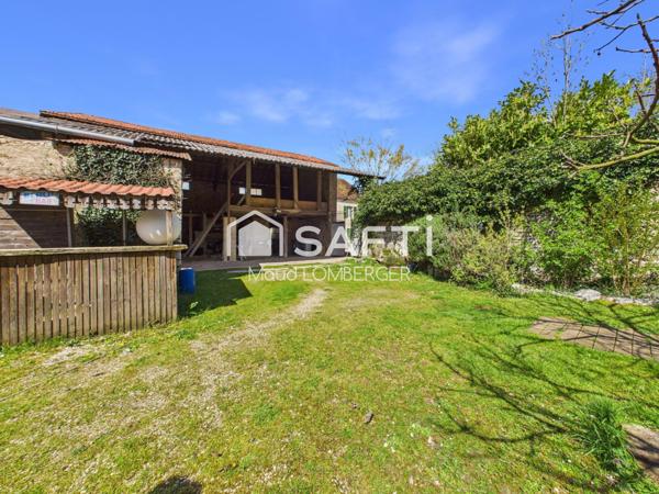 Maison de caractère avec nombreuses dépendances