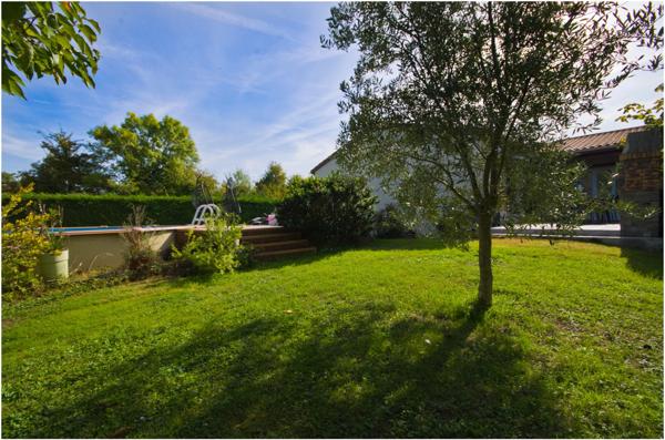 Maison à vendre 6 pièces SAINT GEORGES LES BAILLARGEAUX (86)