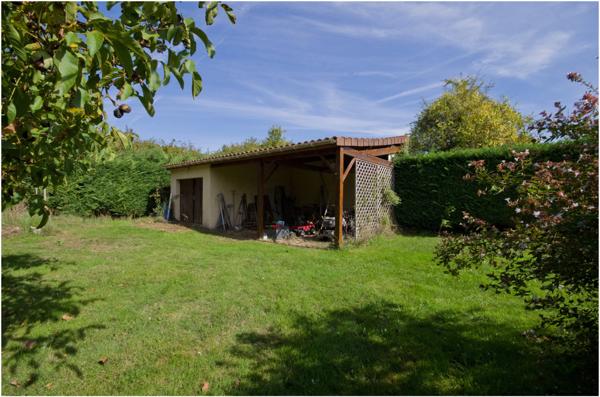 Maison à vendre 6 pièces SAINT GEORGES LES BAILLARGEAUX (86)