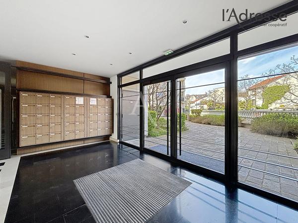 Suresnes limite Puteaux - Studio 23 m²