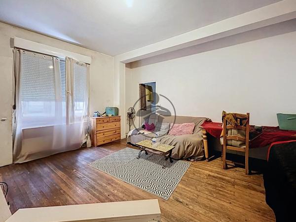 Vente Immeuble 8 pièces 132 m2 à Saint-Quentin