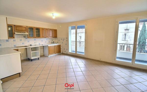 Appartement à vendre    4 pièces • 80,68 m2 Marseille 10