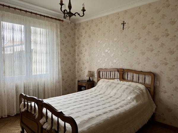 Charmante maison de plain-pied au coeur de bouin 107m2- double garage