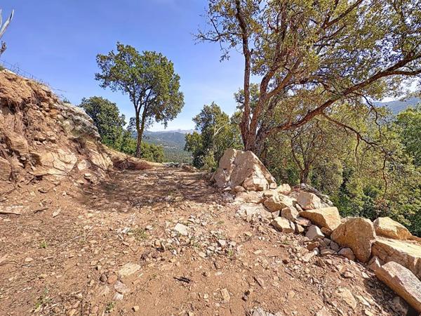 Terrain avec permis de construire à TAVACO