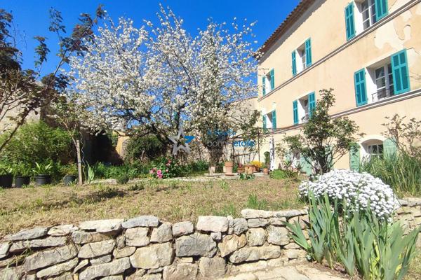 Saint-maximin-la-sainte-baume bastide 220 m 2