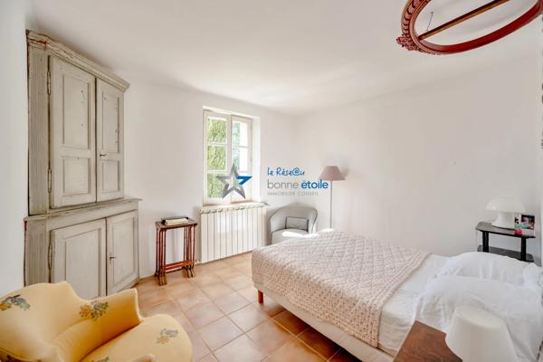 Saint-maximin-la-sainte-baume bastide 220 m 2