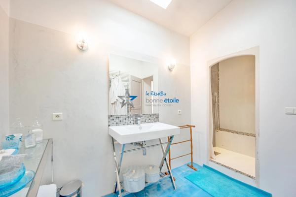 Saint-maximin-la-sainte-baume bastide 220 m 2