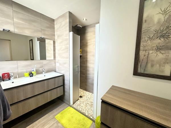 Maison 4 pièces 115m² avec jacuzzi sur parcelle de 601m² à Pont-du-Château