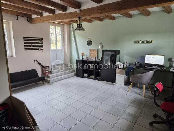 Exclusivité Maison de caractère aux portes de L'Aigle 

Découvrez cette charmante maison familiale de caractère offrant de magnifiques volumes et un fort potentiel d'aménagement , idéalement située à moins de 5 minutes de L'Aigle et de sa gare (ligne Paris-Granville).Dans une commune dynamique avec toutes les commodités ( commerces , écoles , centre aéré , club sportifs ). elle saura vous séduire par ses prestations 
Rez-de-chausée: entrée , vaste pièce de vis de plus de 50m2  comprenant un salon, séjour et une cuisine meublée et équipée , une chambre (ou bureau selon vos besoin (26m2), buanderie , salle de douche avec wc , une grande pièce supplémentaire à aménager selon vos envies (bureau ,salle de jeux , atelier ...)
Premier étage ( accès principal)
palier , suite parentale avec dressing et accès salle de bain , 2 chambres
Second espace à l'étage (accès par un autre escalier ) 
une chambre indépendante et une salle de douche avec wc (parfait pour un adolescent )
Dernier niveau 
Comble aménageable de plus 100m2
Extérieur:
terrain clos de plus de 1100m2
Dépendances : un grand garage et un atelier ,
portail électrique , chauffage  poêle à granulés et radiateurs électriques ( maison classée en DPE en C ) 
maison à découvrir et,  avec un fort potentiel