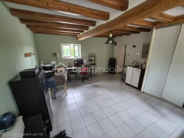 Exclusivité Maison de caractère aux portes de L'Aigle 

Découvrez cette charmante maison familiale de caractère offrant de magnifiques volumes et un fort potentiel d'aménagement , idéalement située à moins de 5 minutes de L'Aigle et de sa gare (ligne Paris-Granville).Dans une commune dynamique avec toutes les commodités ( commerces , écoles , centre aéré , club sportifs ). elle saura vous séduire par ses prestations 
Rez-de-chausée: entrée , vaste pièce de vis de plus de 50m2  comprenant un salon, séjour et une cuisine meublée et équipée , une chambre (ou bureau selon vos besoin (26m2), buanderie , salle de douche avec wc , une grande pièce supplémentaire à aménager selon vos envies (bureau ,salle de jeux , atelier ...)
Premier étage ( accès principal)
palier , suite parentale avec dressing et accès salle de bain , 2 chambres
Second espace à l'étage (accès par un autre escalier ) 
une chambre indépendante et une salle de douche avec wc (parfait pour un adolescent )
Dernier niveau 
Comble aménageable de plus 100m2
Extérieur:
terrain clos de plus de 1100m2
Dépendances : un grand garage et un atelier ,
portail électrique , chauffage  poêle à granulés et radiateurs électriques ( maison classée en DPE en C ) 
maison à découvrir et,  avec un fort potentiel