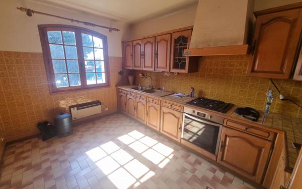 Maison à vendre    7 pièces • 166 m2 Montfavet - Avignon