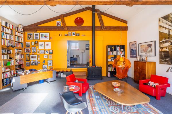 Bureau 7 pièces - 211 m²