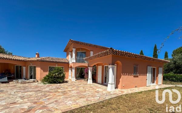 Maison à vendre 5 pièces 203 m² Roquebrune-sur-Argens