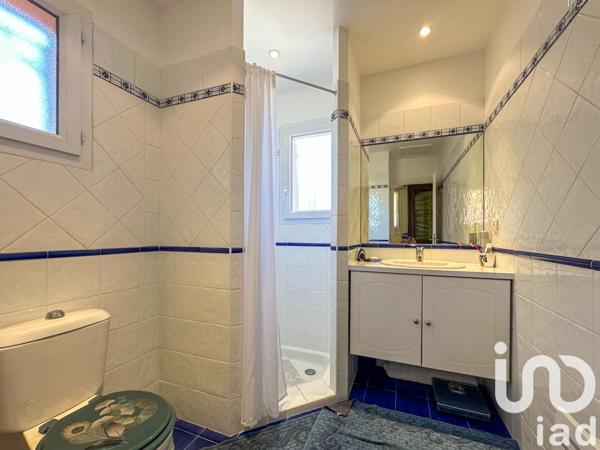 Maison à vendre 5 pièces 203 m² Roquebrune-sur-Argens