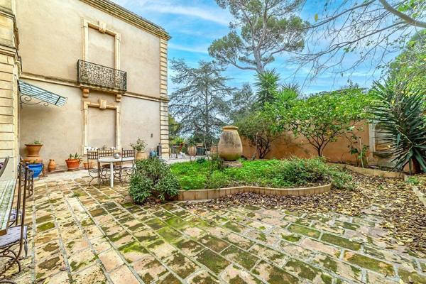 Vente Maison de luxe Sète 8 Pièces 383 m²