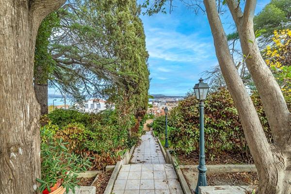 Vente Maison de luxe Sète 8 Pièces 383 m²