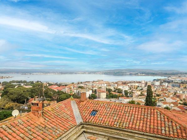 Vente Maison de luxe Sète 8 Pièces 383 m²