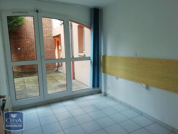 Location local commercial Touques (14800)