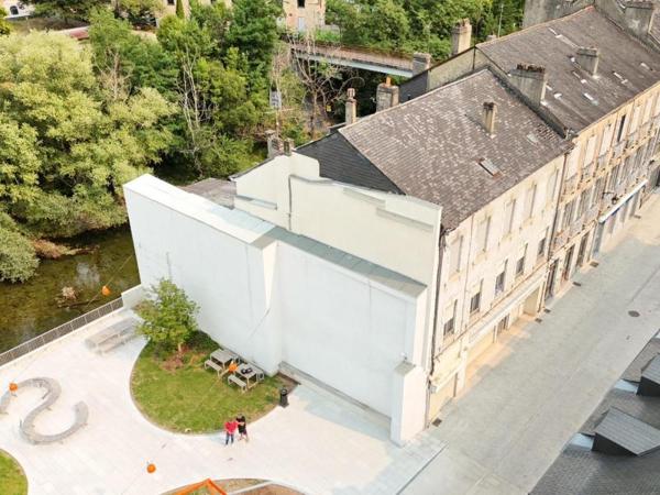 Immeuble locatif - Oloron-sainte-marie - Réf.:205259 OLORON CENTRE VILLE IMMEUBLE DE CARACTERE (la copropriété est faite, l'investisseur peut revendre par lot)