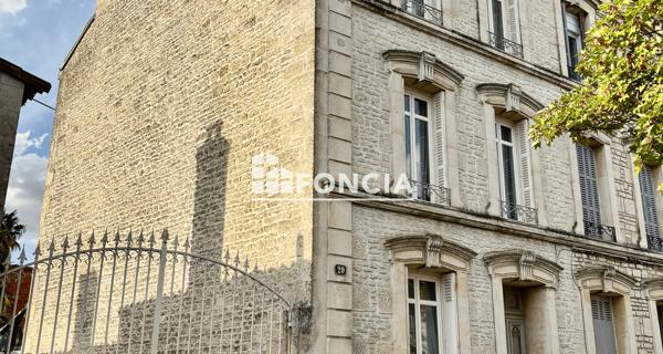 À vendre Maison 5 pièces 142 m² - Niort 79000